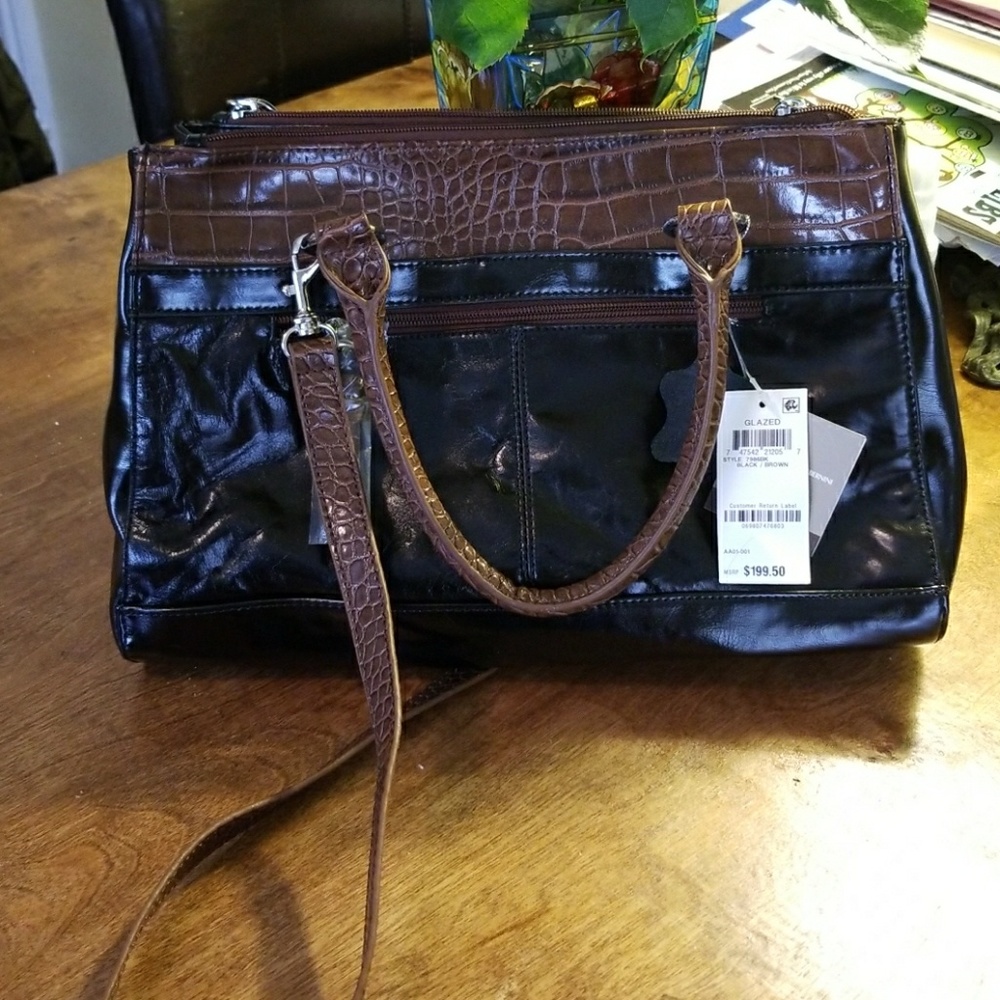 Leather sachel